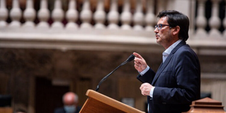 Rui Rocha eleito para várias Comissões Parlamentares