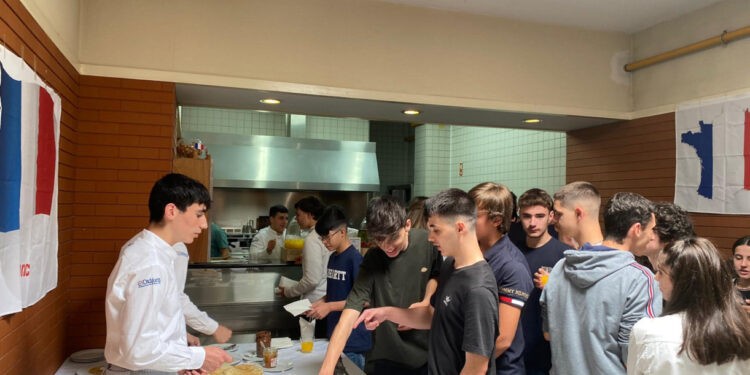 Dia dos crepes na DIDÁXIS