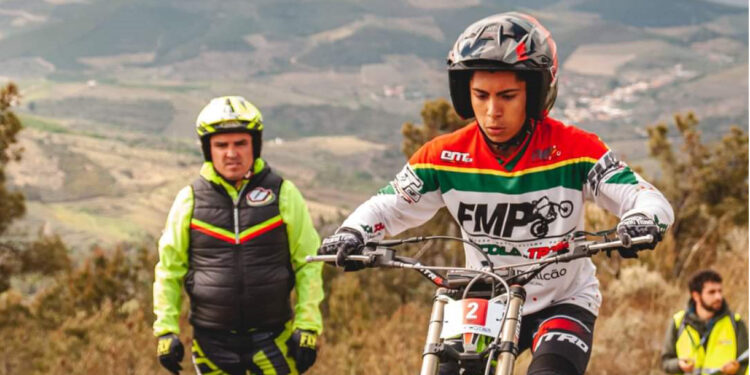 Ballas Junior em destaque no Nacional de Trial