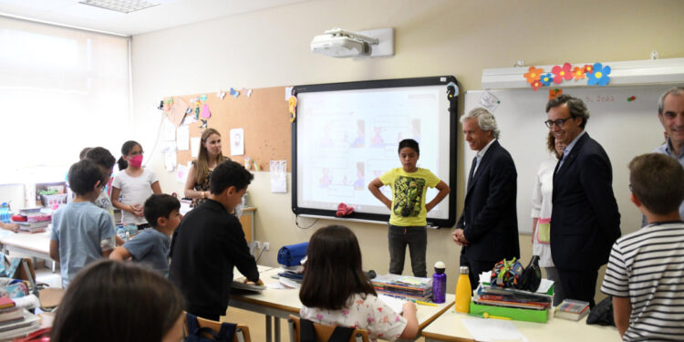 Refeições escolares asseguradas pelo Município