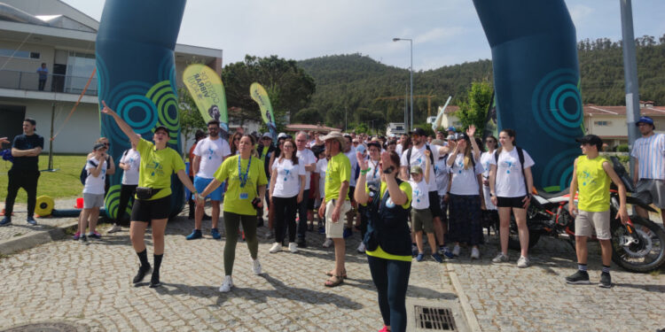 Caminhada solidária reuniu mais de 200 pessoas