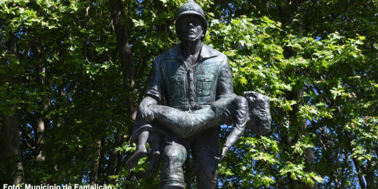 Homenagem aos bombeiros