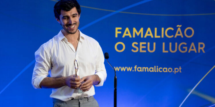 Famalicão premeia atleta João Araújo