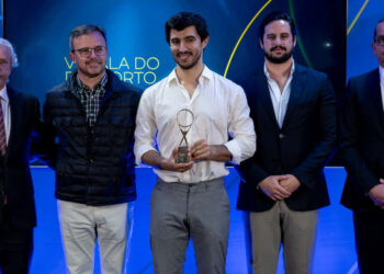 Famalicão premeia atleta João Araújo