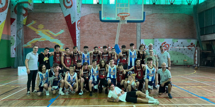 FamaBasket conquista Taça do Minho