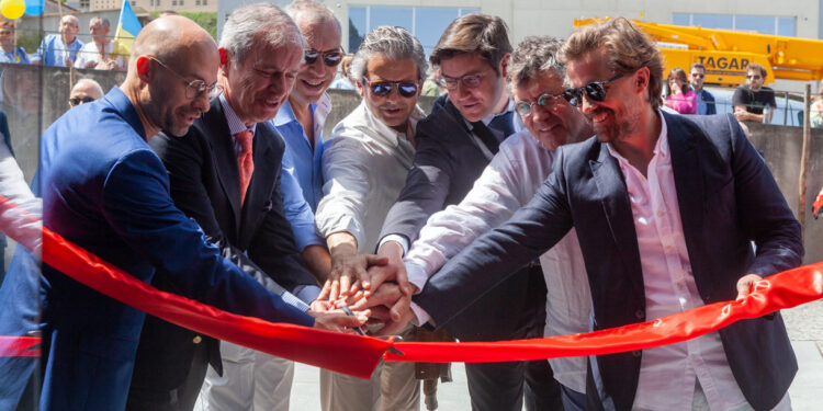 Arte cativa comunidade arrifanense