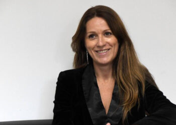 Primeira mulher lidera lista de delegados