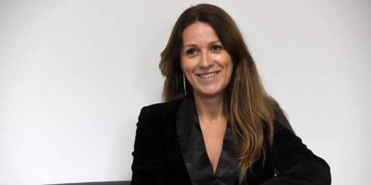 Primeira mulher lidera lista de delegados