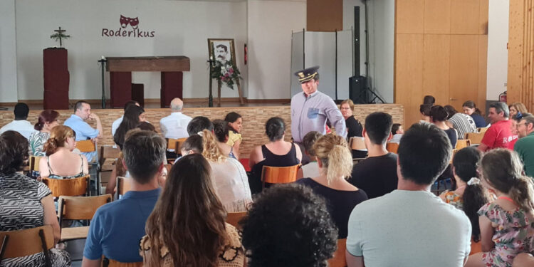 Espetáculo dos Roderikus com sala cheia