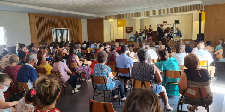 Espetáculo dos Roderikus com sala cheia