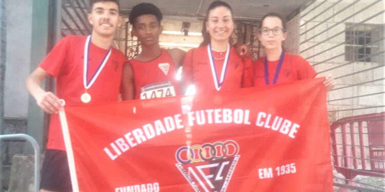Atletas do Liberdade FC arrecadam 9 títulos regionais