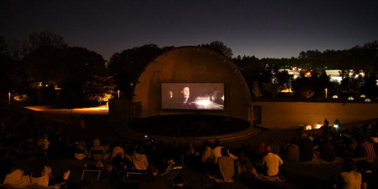 Noites de Verão com cinema ao ar livre