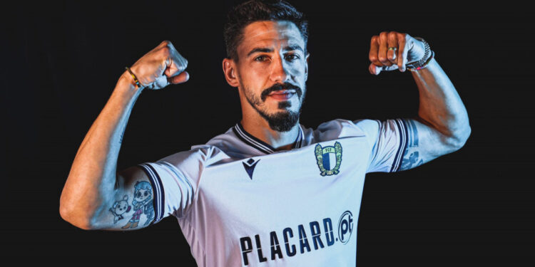 André Simões reforça FC Famalicão