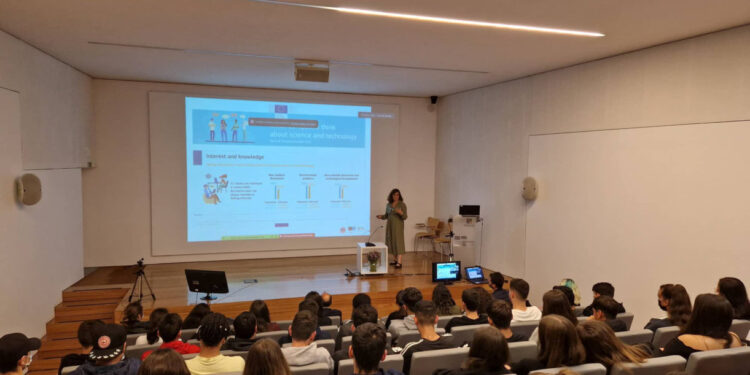 Feira de Ciência e Tecnologia em Vila Verde