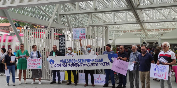 “Sempre os mesmos a pagar”, na Praça