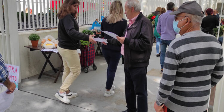 “Sempre os mesmos a pagar”, na Praça