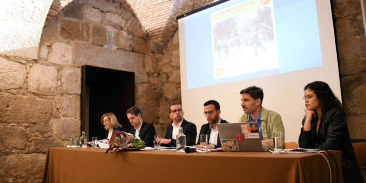 Circo contemporâneo do Vaudeville em Famalicão