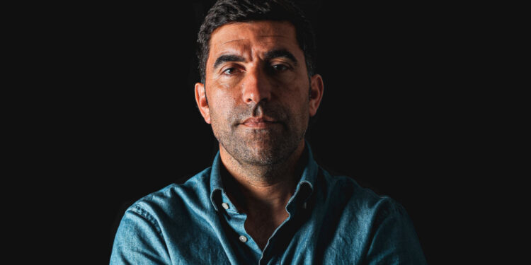 Rui Pedro Silva renova com FC Famalicão