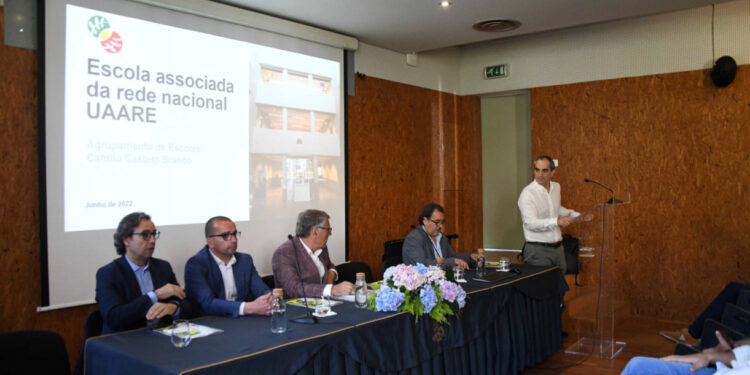 Conciliar o desporto com a educação