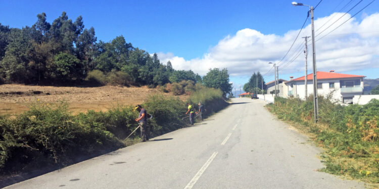Verbas reforçadas para limpeza de espaços públicos