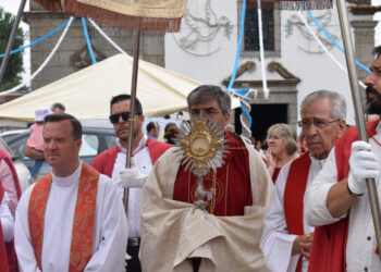 Fez-se festa em Mogege