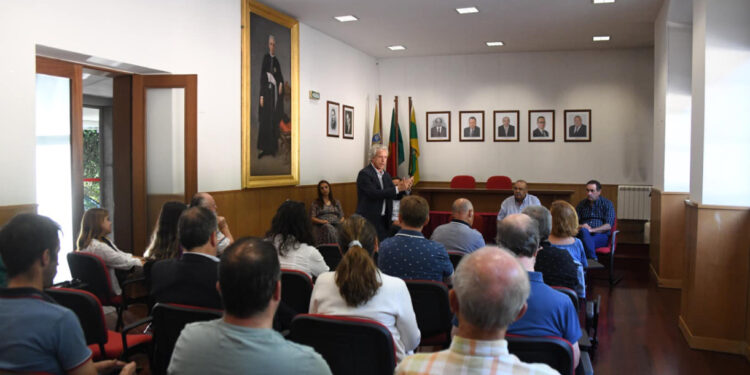 Município assegura apoio às coletividades