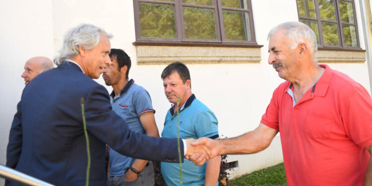 Município assegura apoio às coletividades