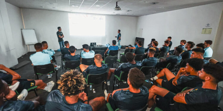 FC Famalicão: Ação de formação de arbitragem