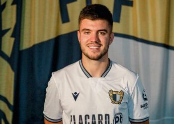 Martin Aguirregabiria assina com FC Famalicão