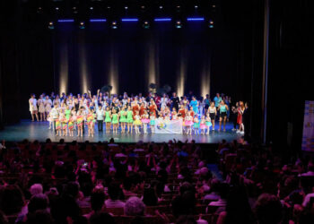 Espetáculo da Academia Gindança na Casa das Artes