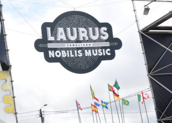 Milhares de europeus rumo ao Louro