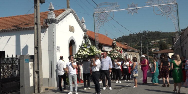 Devoção e tradição em Oliveira S. Mateus