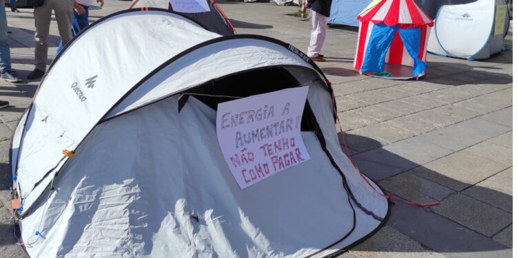 Bracarenses acampam em protesto