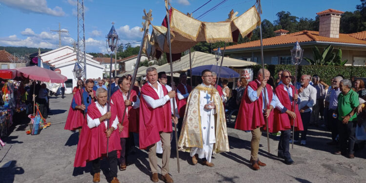 Arnoso Sta. Eulália: Romeiros voltaram à Senhora do Fastio