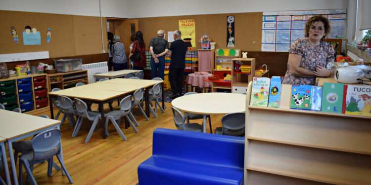 Jardim Infantil de Bairro com instalações renovadas