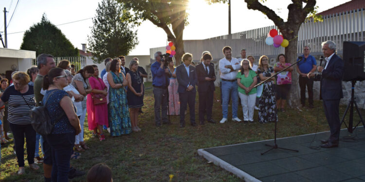 Jardim Infantil de Bairro com instalações renovadas