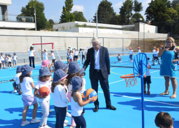 Novo Polidesportivo em Louro/Mouquim