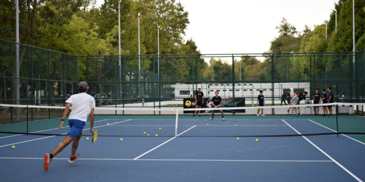 Ténis em Bairro continua a crescer