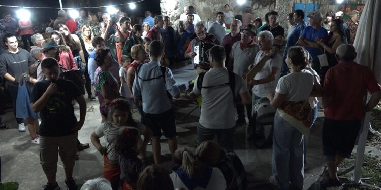 Tradição da desfolhada continua viva