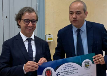 Famalicão renova cooperação com Givors