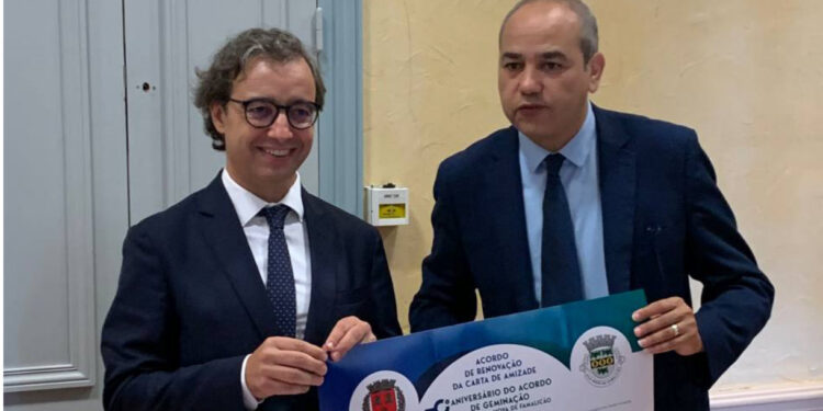 Famalicão renova cooperação com Givors