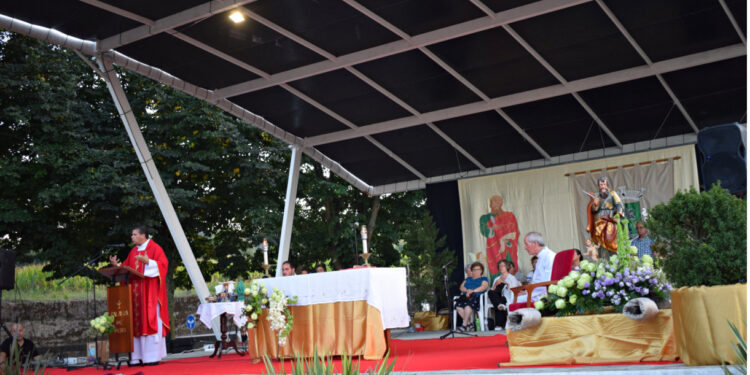 S. Mateus reuniu a comunidade
