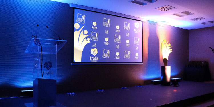 Esta noite há Gala na Trofa