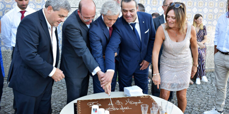  JESUFREI:  Requalificação do Adro da Igreja