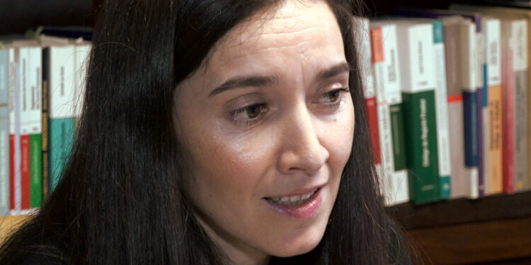 Falta papel nos Tribunais