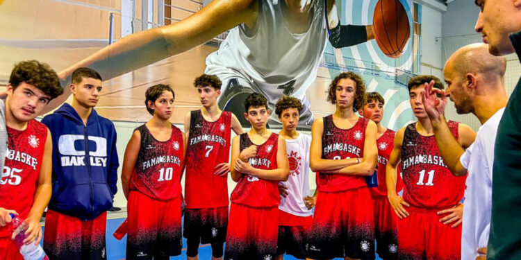 FamaBasket com duas vitórias