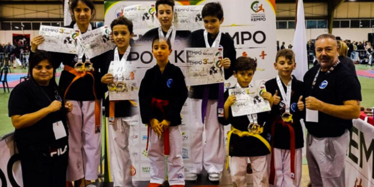 FAC conquista quinze medalhas