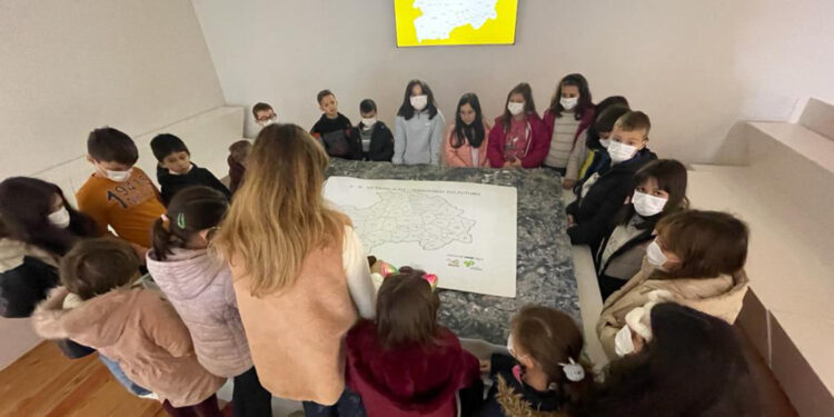 Alunos visitam a Casa do Território