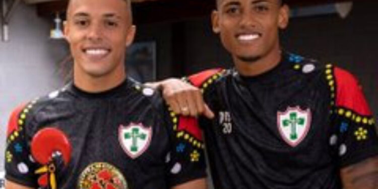 Símbolo minhoto “joga” em São Paulo