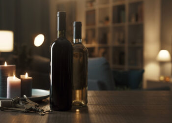 VIDRO CONDICIONA VENDA DE VINHO